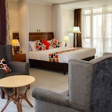 Victoria Comfort Inn 키수무 외부 사진