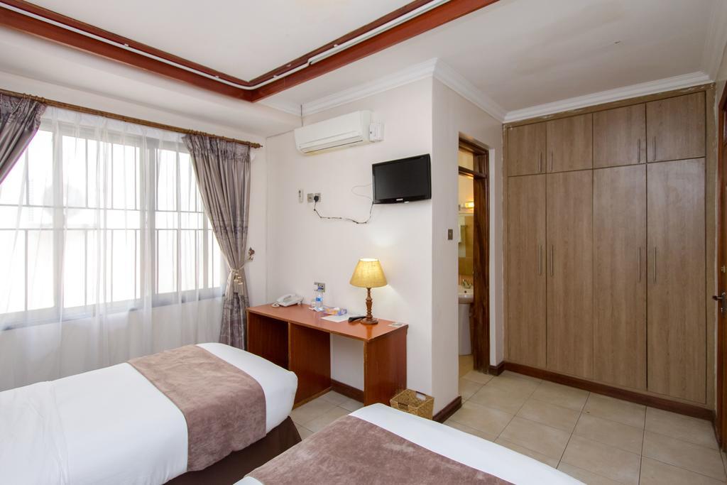 Victoria Comfort Inn 키수무 외부 사진